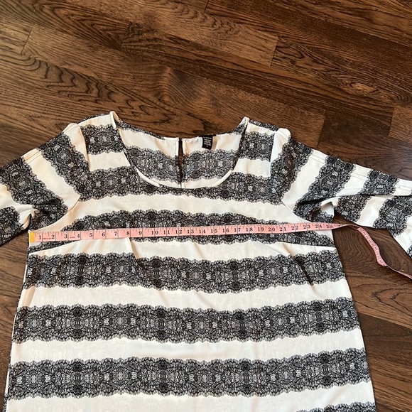 Torrid Long sleeve blouse - Picture 8 of 10